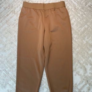 Selling a pair of Alice + Olivia pants